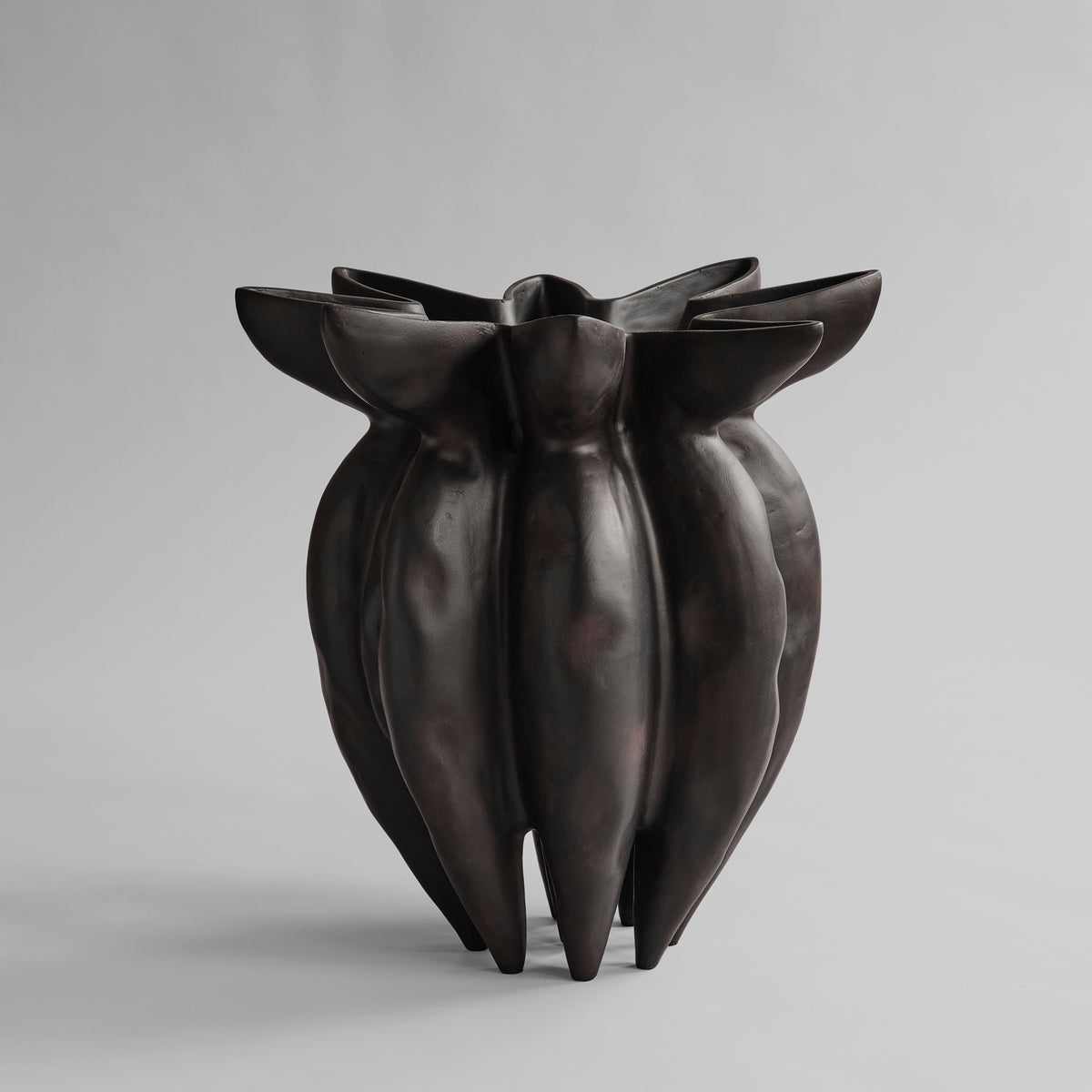 Lotus Vase – Coffee – Exception Design