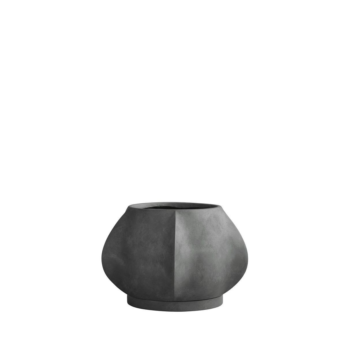 Arket Plant Pot, Dark Grey – vue 3 – Exception Design