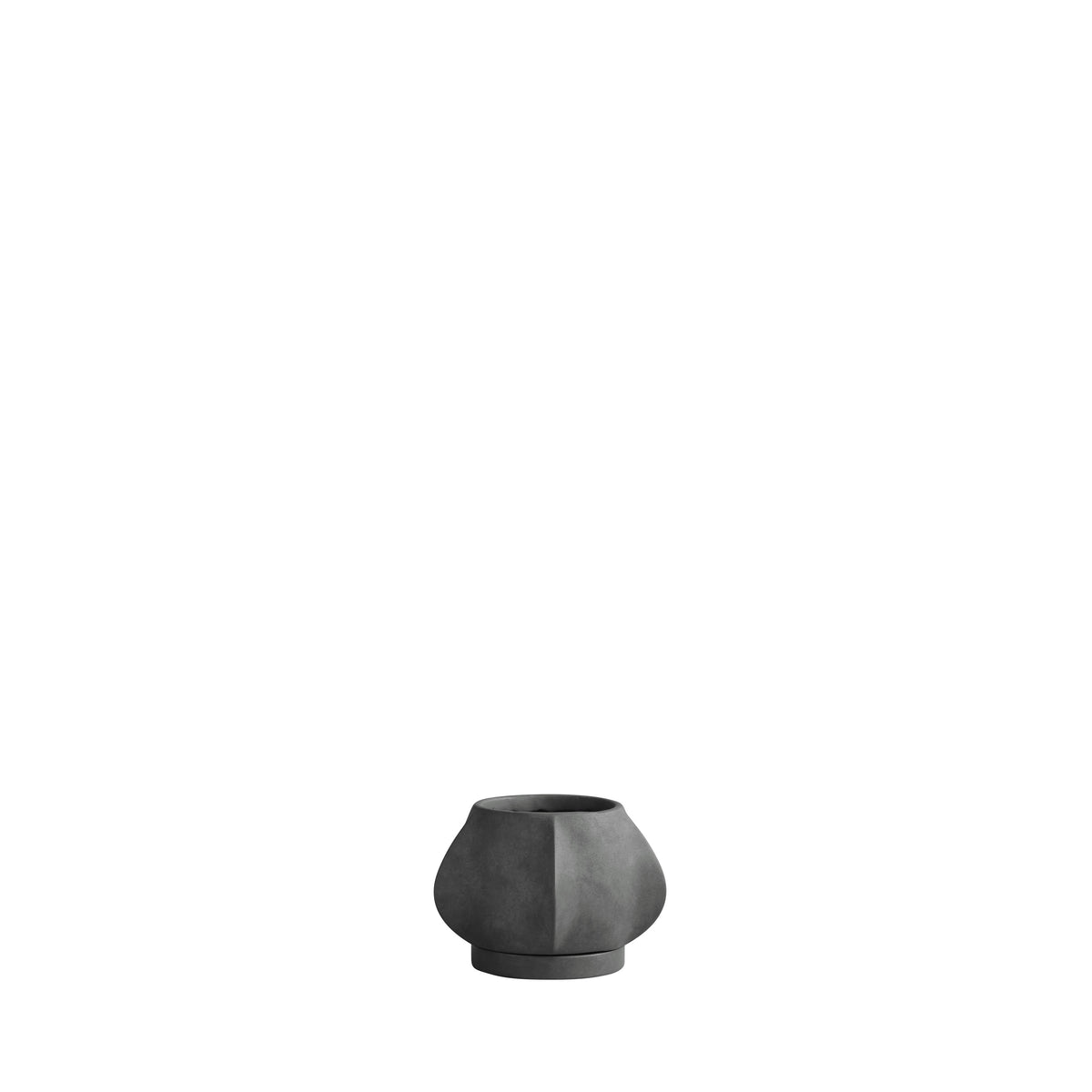 Arket Plant Pot, Dark Grey – vue 4 – Exception Design