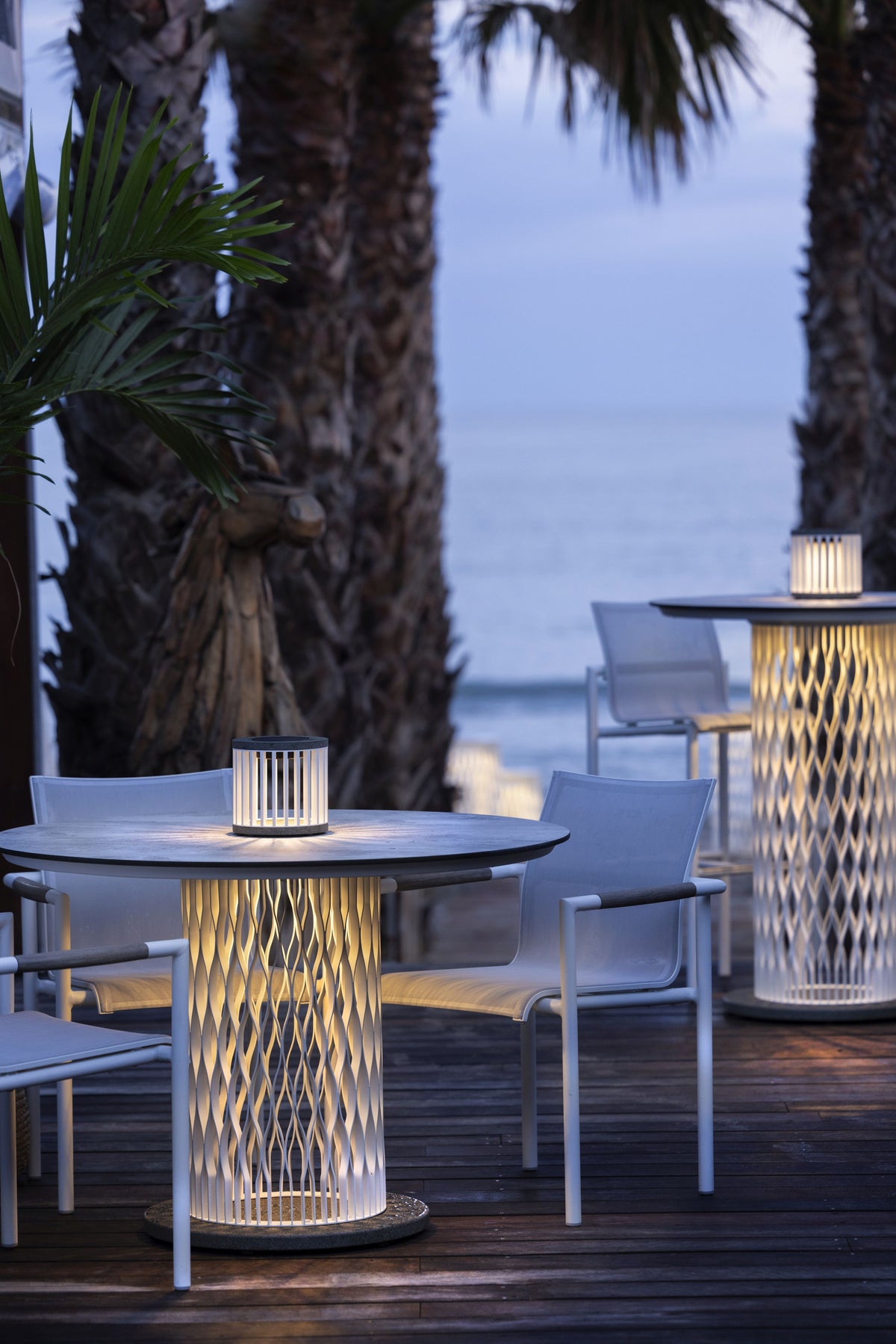 CADIX – Table solaire Ø 110 – vue 4 – Exception Design