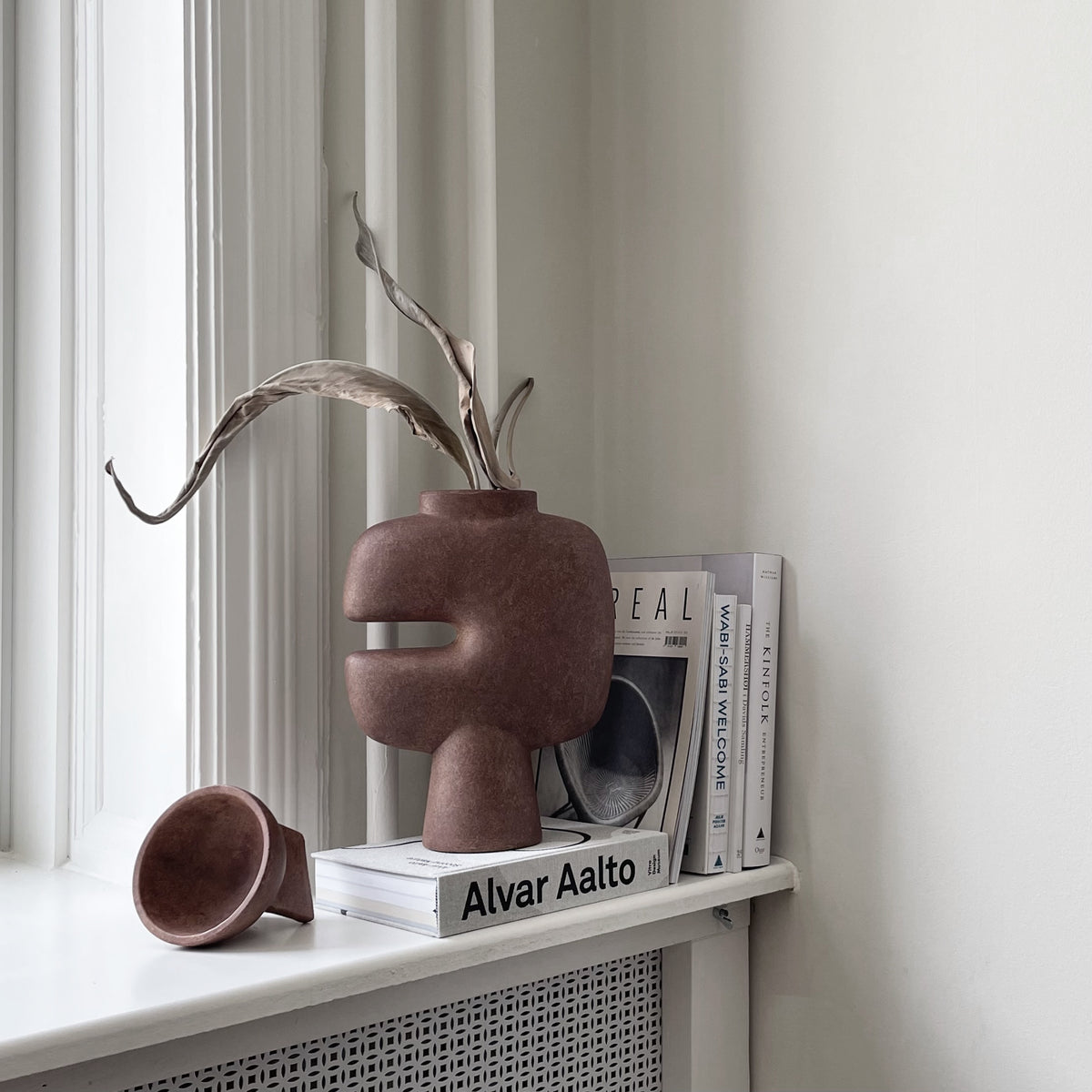 Tribal Vase, Medio – Terracotta – vue 2 – Exception Design
