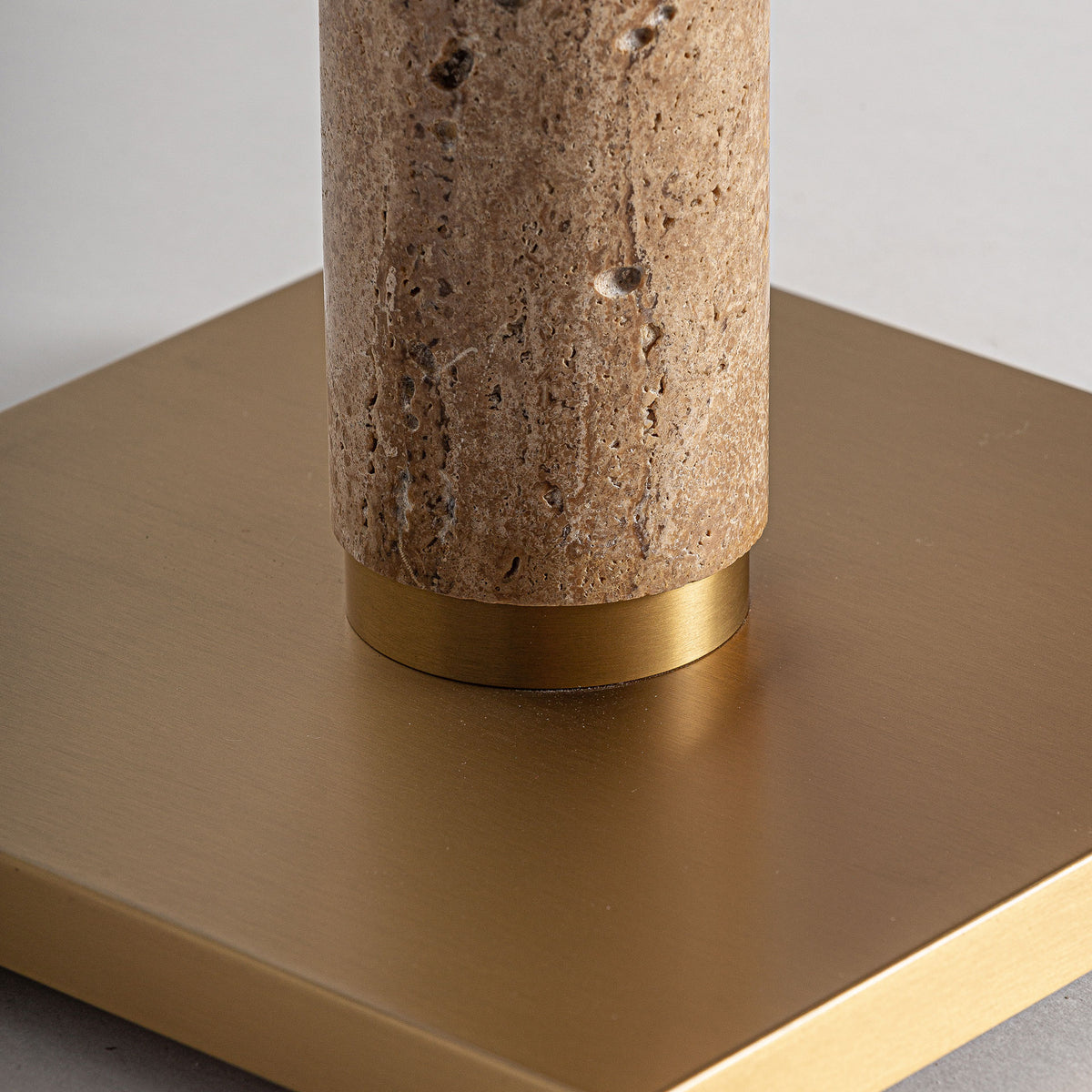 Lampadaire Alina – vue 3 – Exception Design