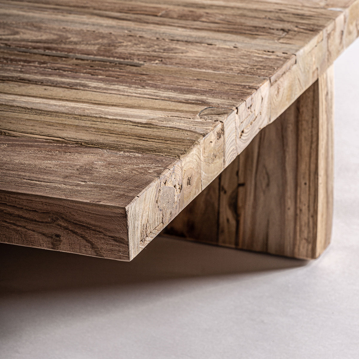 Table basse Pure – vue 5 – Exception Design