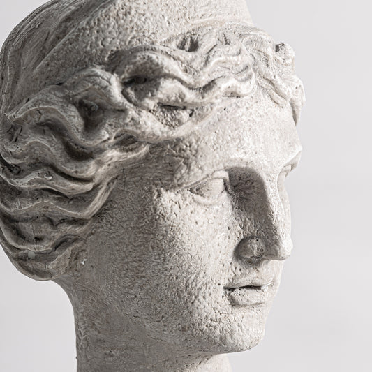 Figure Décorative Helena
