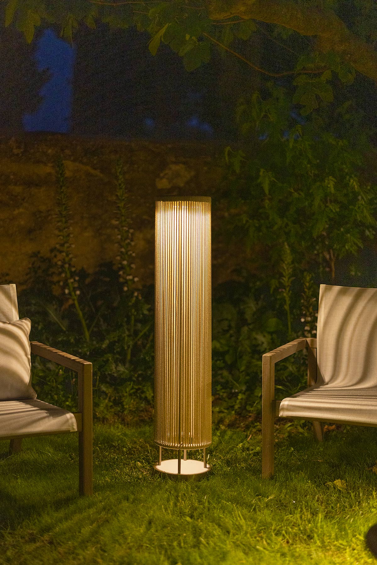 ROP&STRIP – Lampadaire solaire 120 cm – vue 3 – Exception Design